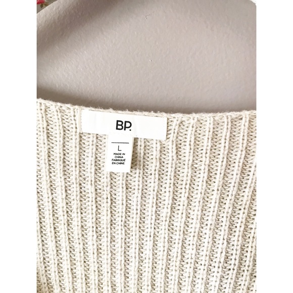 BP v-neck cream tunic sweater - Picture 2 of 6